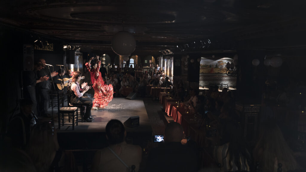 Ambiente del Tablao 1911 durante un show.